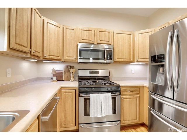 2261 Watersong Cir, Longmont, CO 80504