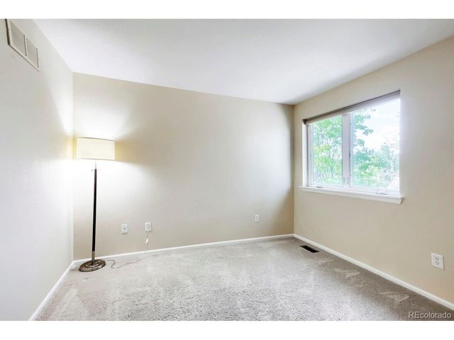 2261 Watersong Cir, Longmont, CO 80504