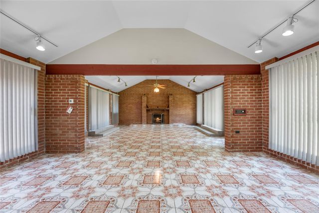 7007 Avenue F, Houston, TX 77011