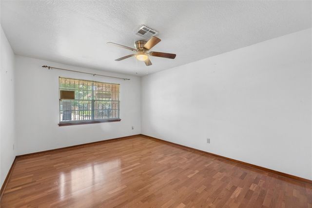 7007 Avenue F, Houston, TX 77011