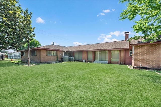 7007 Avenue F, Houston, TX 77011