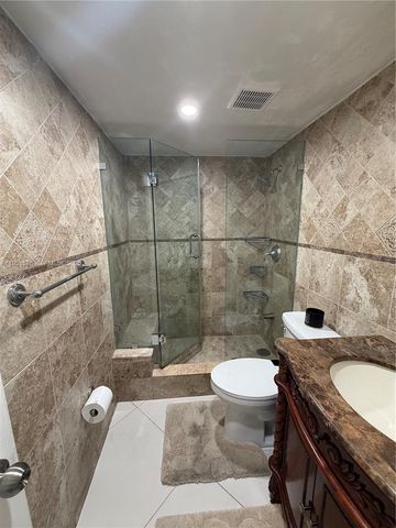 10851 SW 2nd St K216, Sweetwater, FL 33174