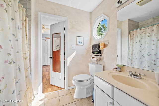 5875 Lycia Lane SW, Ocean Isle Beach, NC 28469