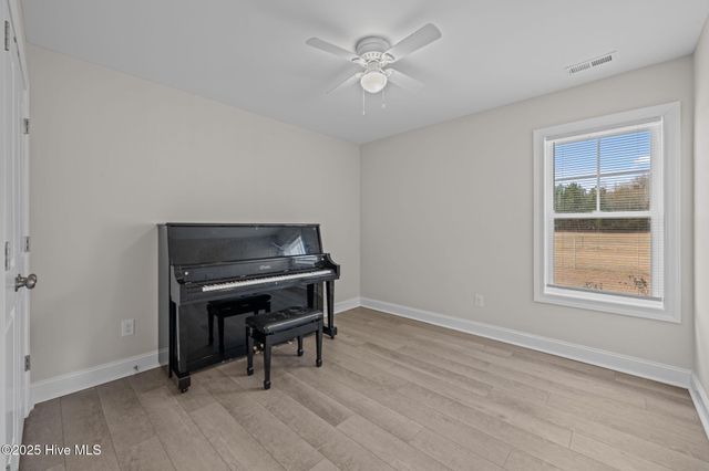 990 Lee Landing Road, New Bern, NC 28560