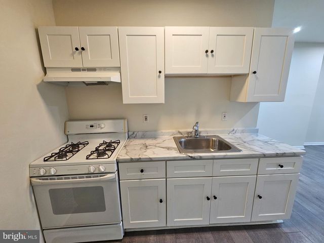 2253 N 16TH ST, Philadelphia, PA 19132