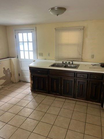 640 Oakhill Ave, Attleboro, MA 02703