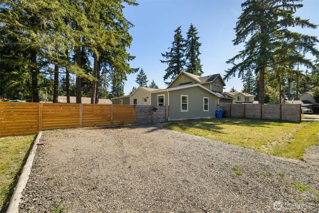 19613 25th Street Ct SW, Lakebay, WA 98349