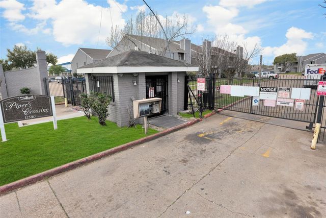12500 Sandpiper Drive 11, Houston, TX 77035