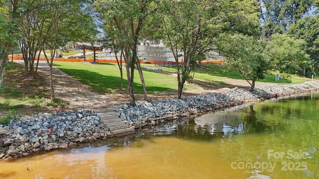 4455 Reed Creek Drive 202, Sherrills Ford, NC 28673