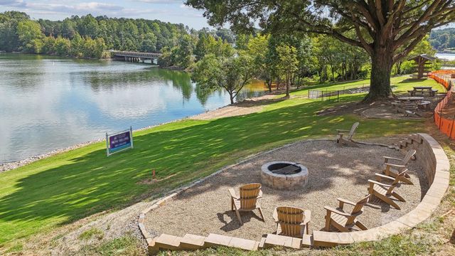 4455 Reed Creek Drive 202, Sherrills Ford, NC 28673