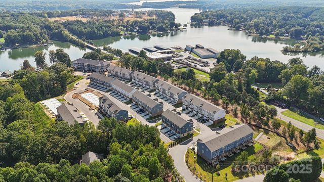 4455 Reed Creek Drive 202, Sherrills Ford, NC 28673