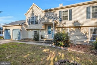 363 UPLAND AVE, Absecon, NJ 08205