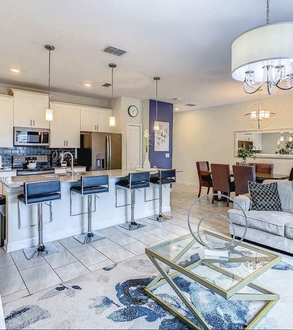 452 OCEAN COURSE AVENUE, Davenport, FL 33896