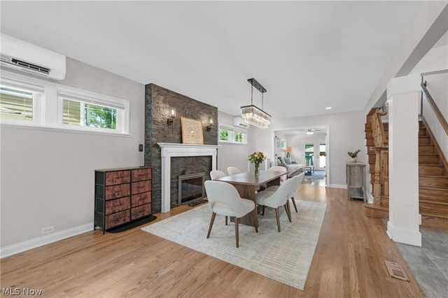 17400 Clifton Boulevard, Lakewood, OH 44107