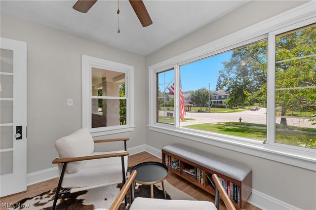 17400 Clifton Boulevard, Lakewood, OH 44107