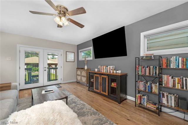17400 Clifton Boulevard, Lakewood, OH 44107