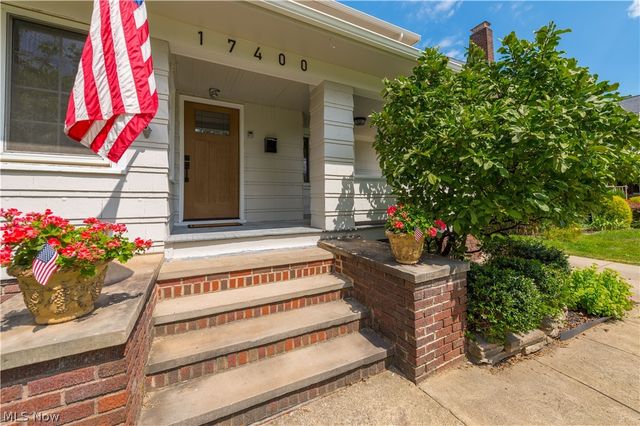 17400 Clifton Boulevard, Lakewood, OH 44107