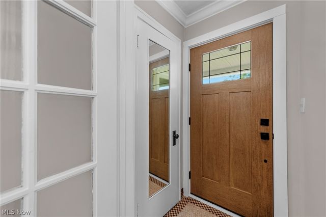 17400 Clifton Boulevard, Lakewood, OH 44107