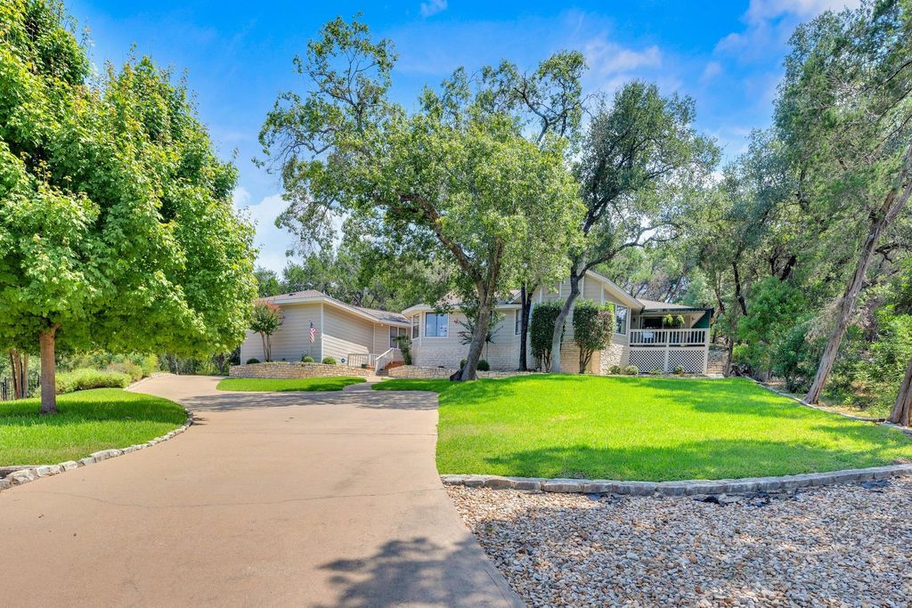 105 Tamarac CT, Lakeway, TX 78734
