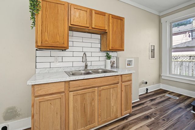 11 E Southern Avenue 11 E Southern Avenue, Springfield, OH 45506
