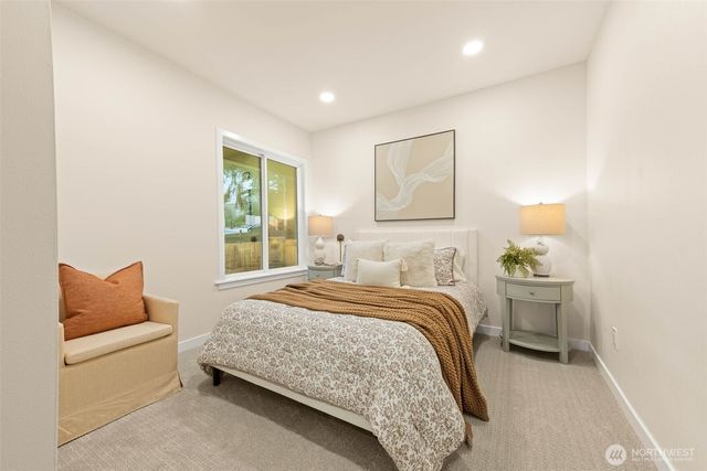 10733 Interlake Avenue N, Seattle, WA 98133