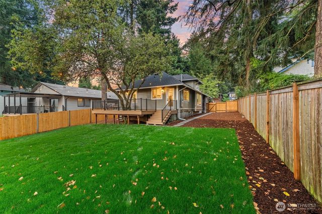 10733 Interlake Avenue N, Seattle, WA 98133