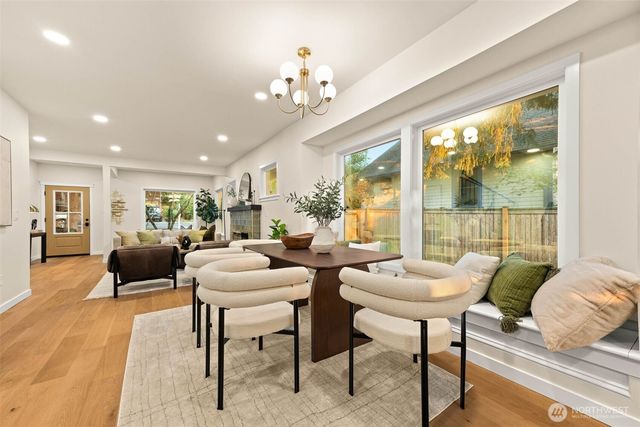 10733 Interlake Avenue N, Seattle, WA 98133