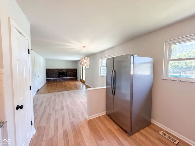 2883 S Wollenweber Road, New Palestine, IN 46163