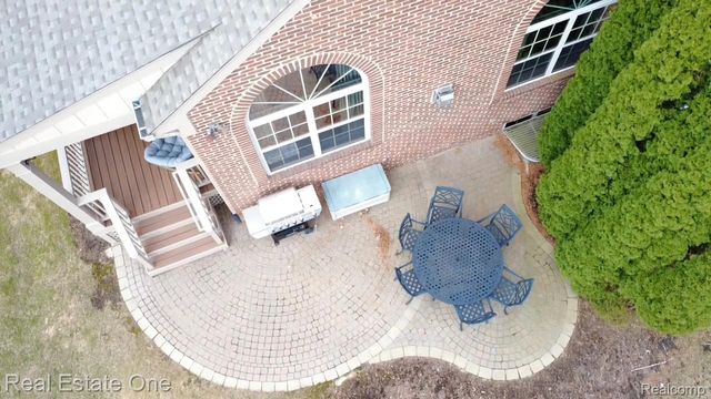 3585 Winding Brook Circle 89, Rochester Hills, MI 48309