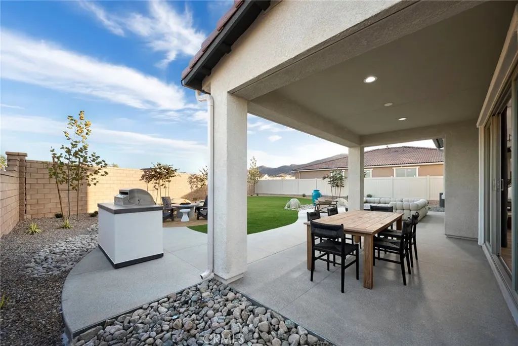26750 Mica Court, Menifee, CA 92585