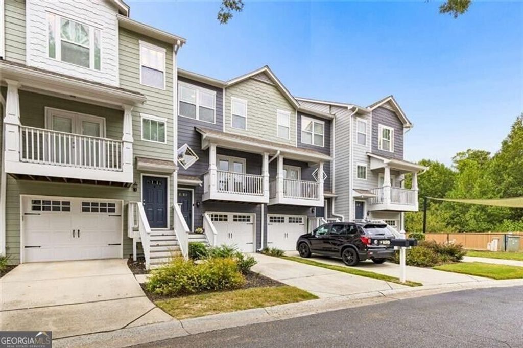 1209 Liberty Parkway NW, Atlanta, GA 30318 — photo 3