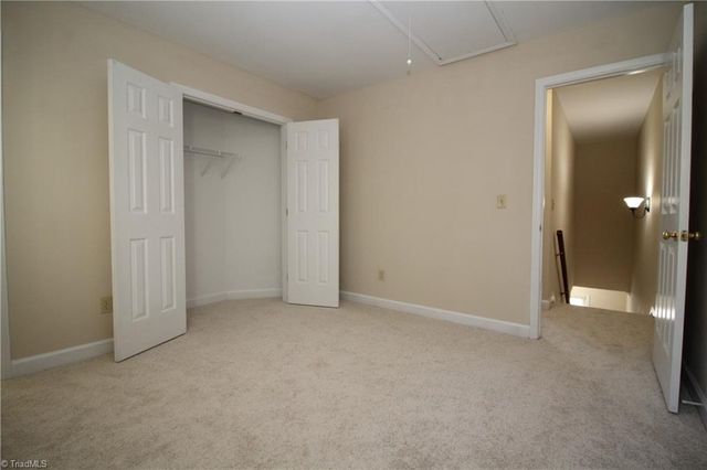 28 Cedar Knoll Drive, Greensboro, NC 27407