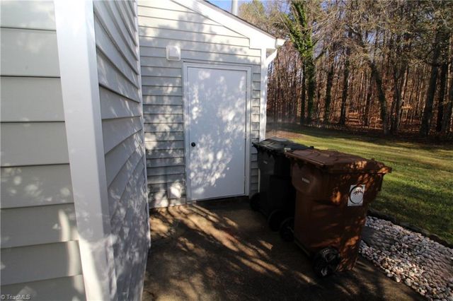 28 Cedar Knoll Drive, Greensboro, NC 27407