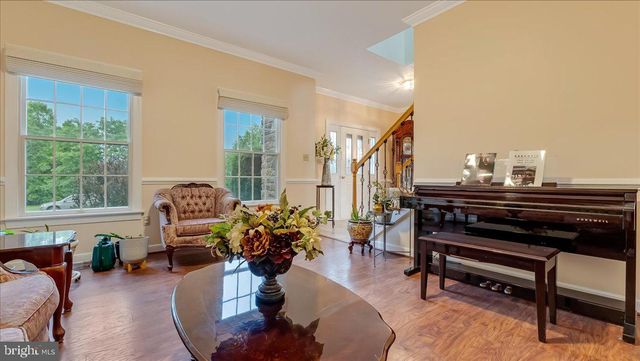 2804 LEHIGH LN, Nazareth, PA 18064