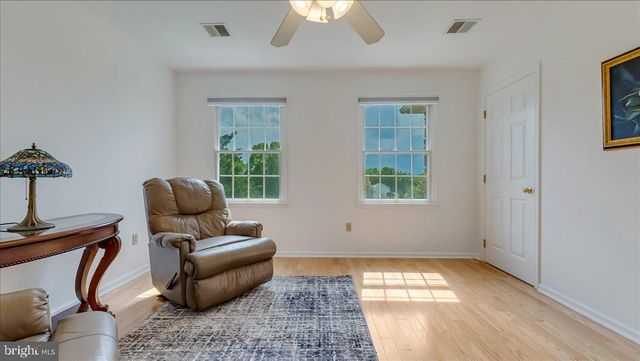 2804 LEHIGH LN, Nazareth, PA 18064