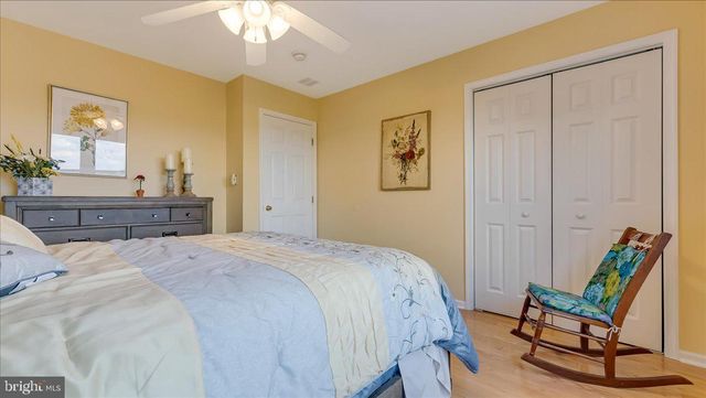 2804 LEHIGH LN, Nazareth, PA 18064