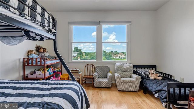 2804 LEHIGH LN, Nazareth, PA 18064
