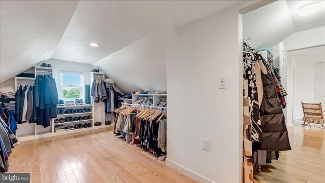 2804 LEHIGH LN, Nazareth, PA 18064
