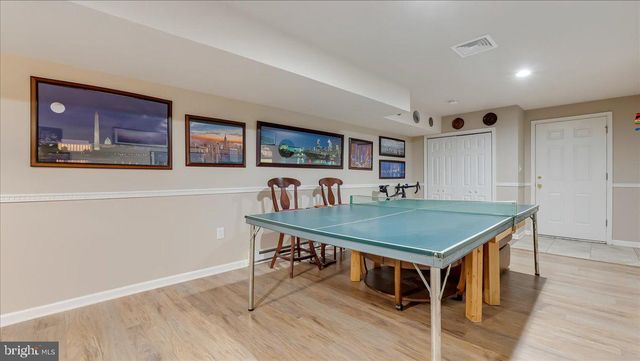 2804 LEHIGH LN, Nazareth, PA 18064