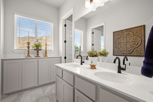 147 Epoch DR, Austin, TX 78737