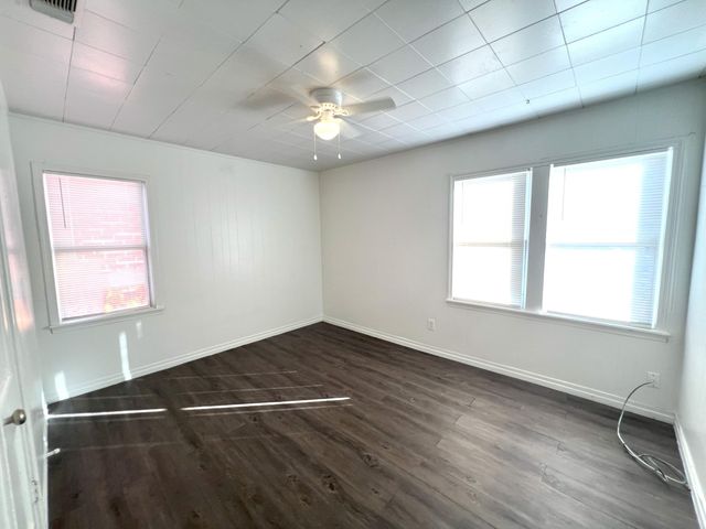 2110 30th Street, Lubbock, TX 79411