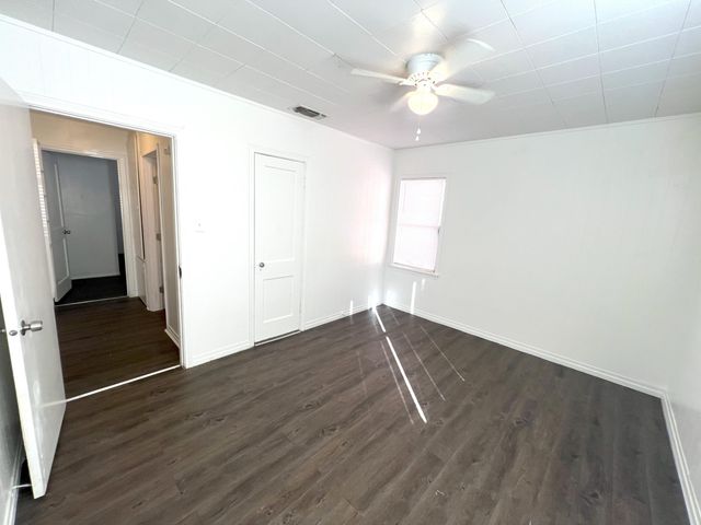 2110 30th Street, Lubbock, TX 79411