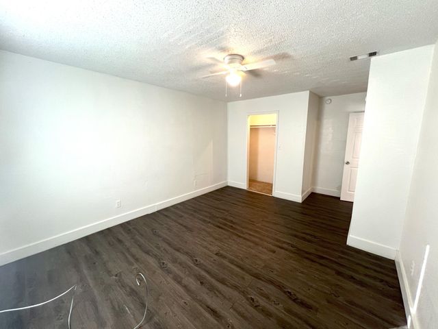 2110 30th Street, Lubbock, TX 79411