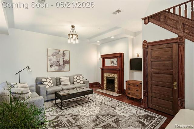 701 W Canfield Street 04, Detroit, MI 48201