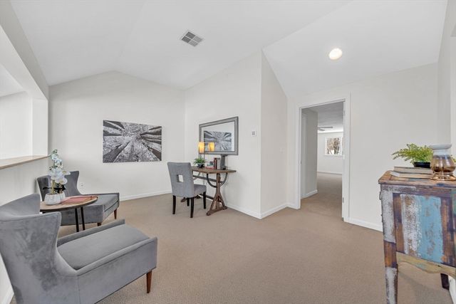 12 Cutting Cross Way 12, Wayland, MA 01778