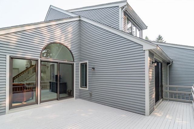 12 Cutting Cross Way 12, Wayland, MA 01778