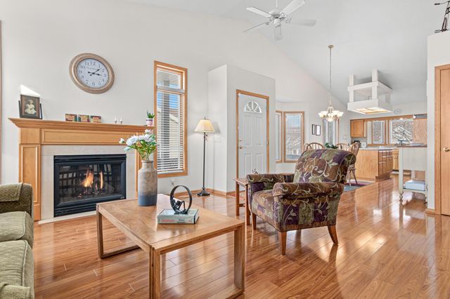 14326 Peninsula Point Drive, Savage, MN 55378