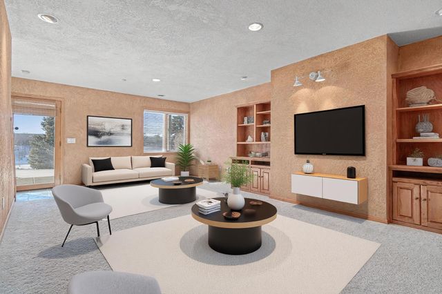 14326 Peninsula Point Drive, Savage, MN 55378