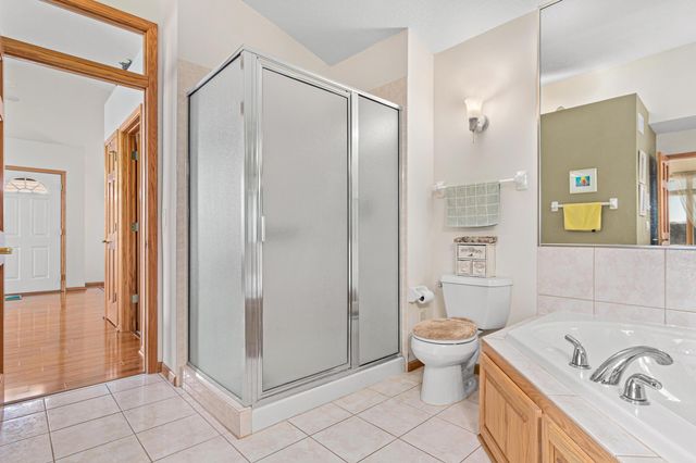 14326 Peninsula Point Drive, Savage, MN 55378