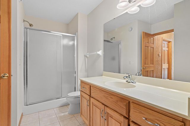 14326 Peninsula Point Drive, Savage, MN 55378